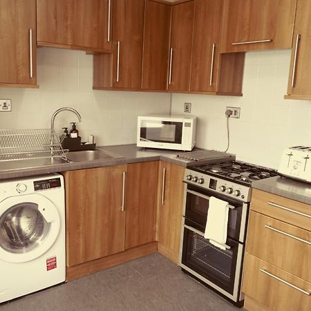 Home In Longwell Green Warmley 外观 照片